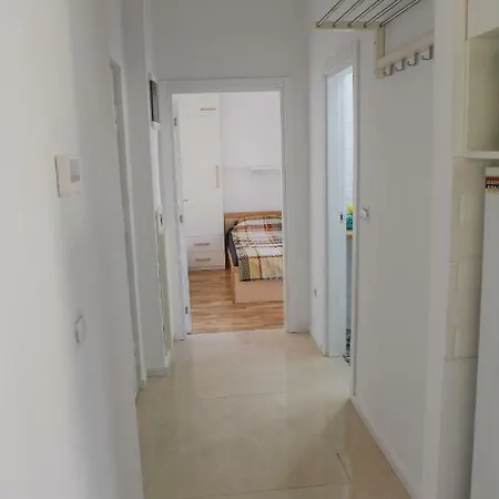 Puzzle Apartment