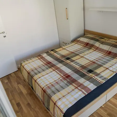 Puzzle Apartment *